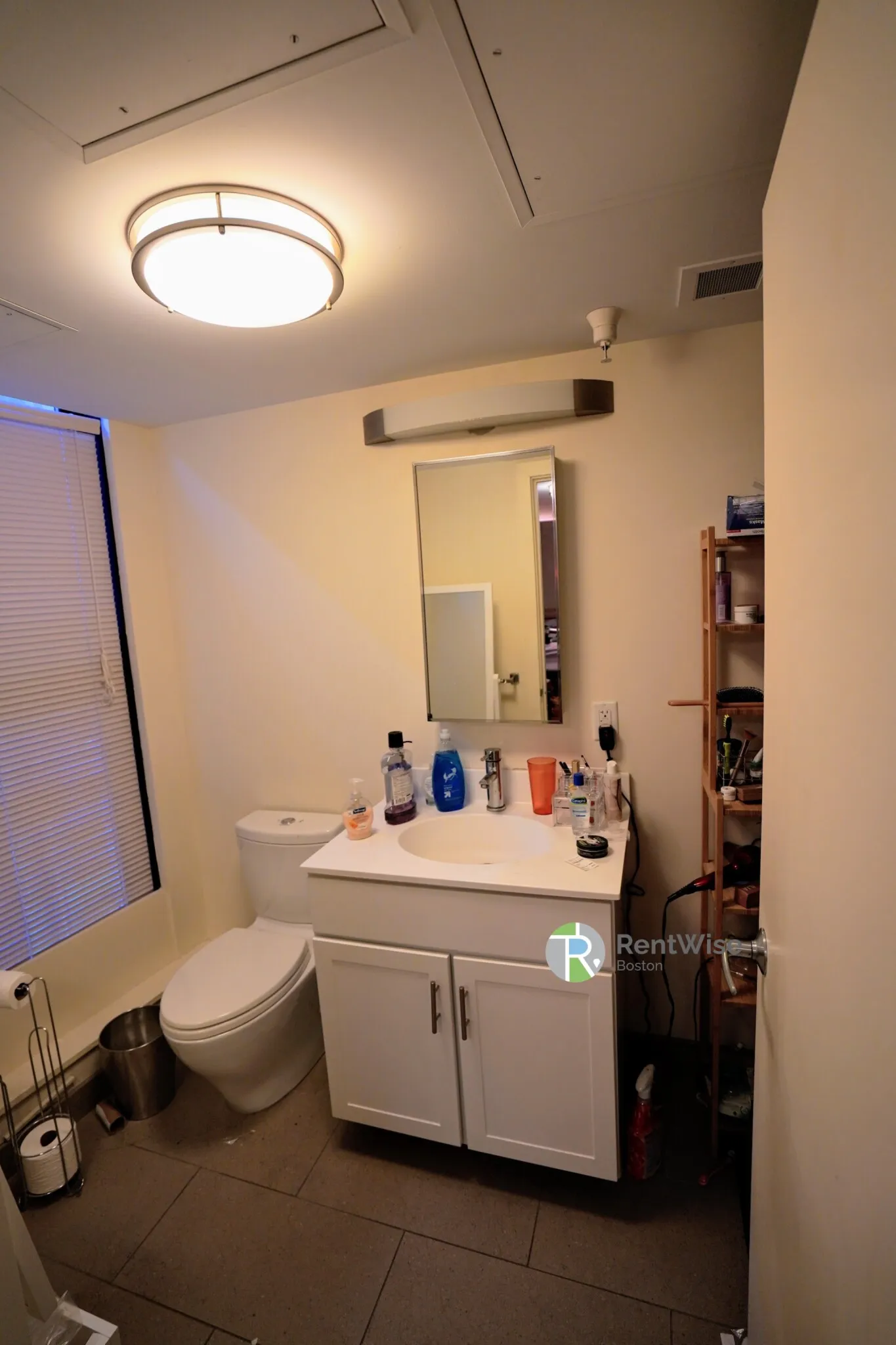 Studio bed, 1 bath apartment for rent at 8 Winter St Unit 401, Boston Downtown — photo 10 of 24