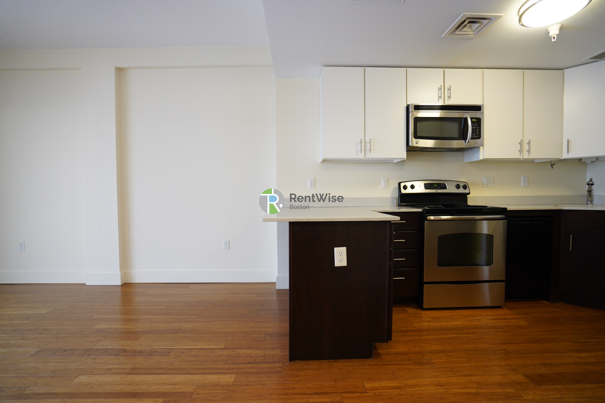 1 bed, 1 bath apartment for rent at 8 Winter St Unit 402, Boston Downtown — photo 1 of 12