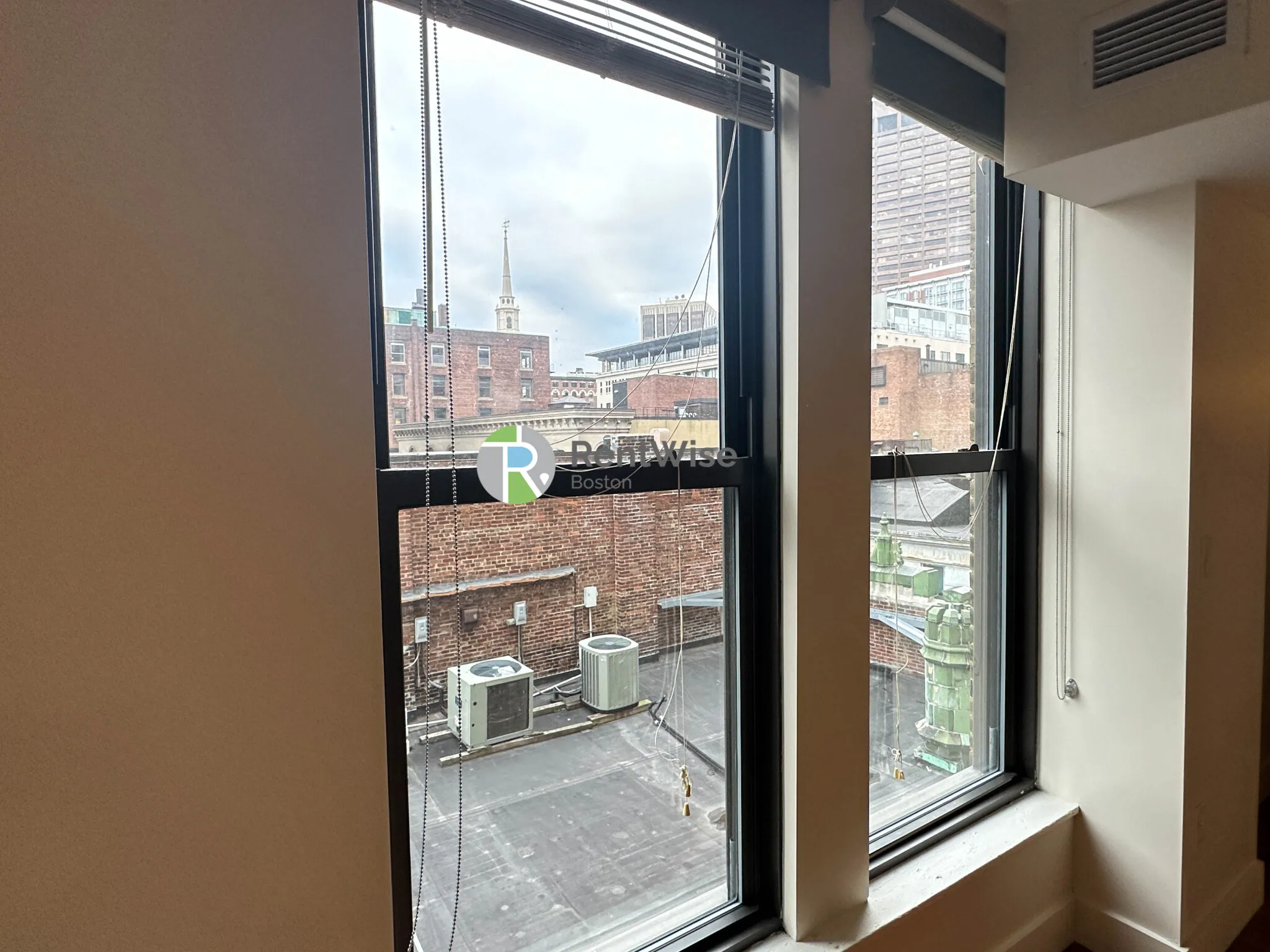 Studio bed, 1 bath apartment for rent at 8 Winter St Unit 701, Boston Downtown — photo 4 of 14