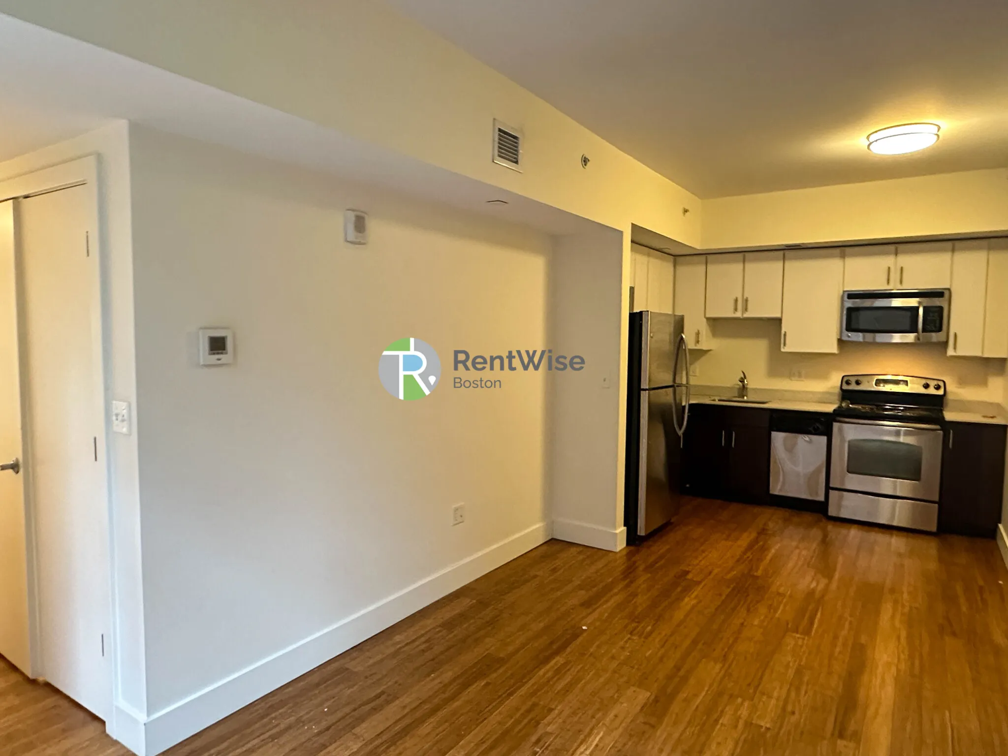 Studio bed, 1 bath apartment for rent at 8 Winter St Unit 701, Boston Downtown — photo 1 of 14