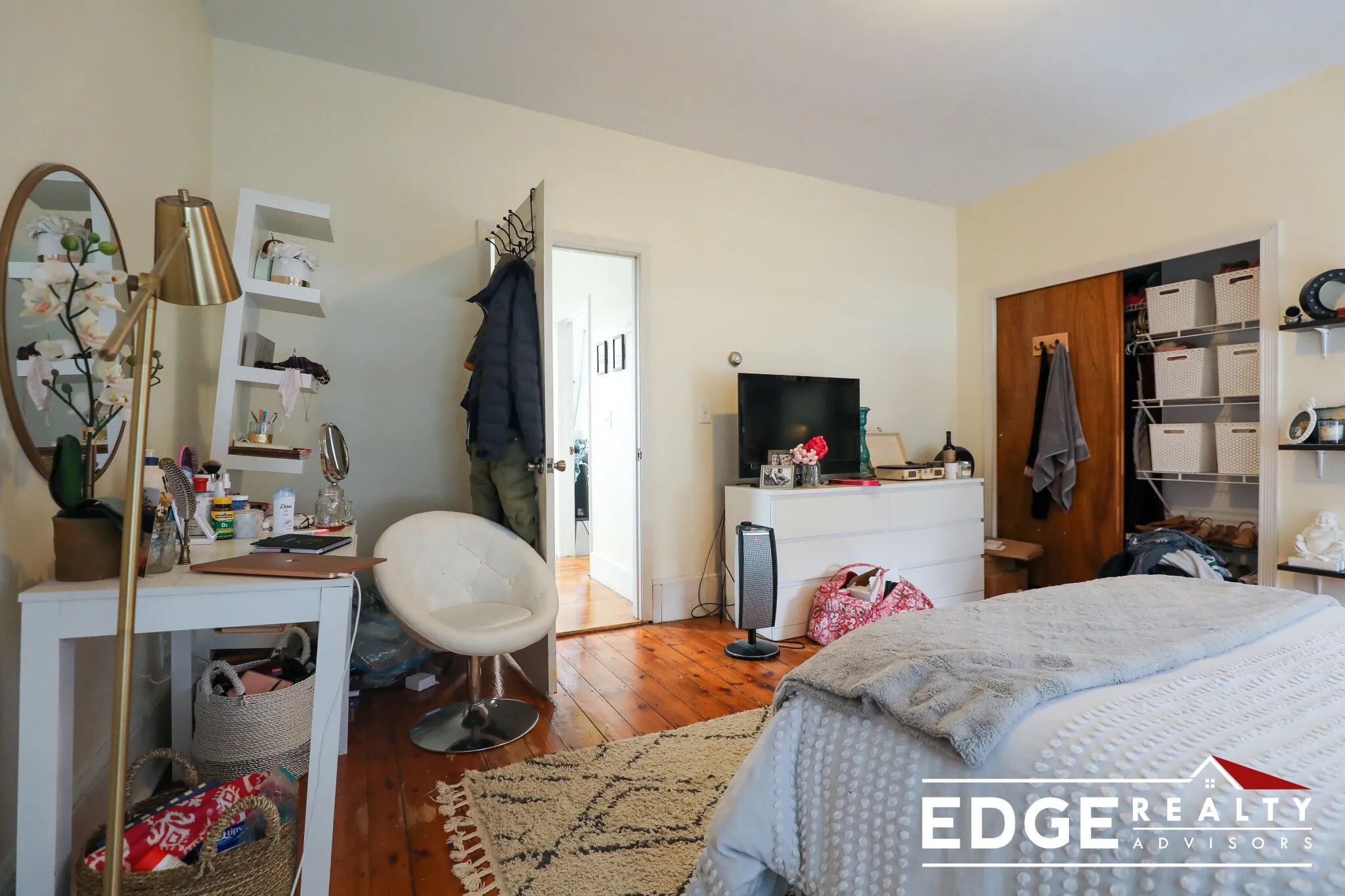 4 bed, 2 bath apartment for rent at 8 Woodmont St Unit 1, Brighton — photo 8 of 14