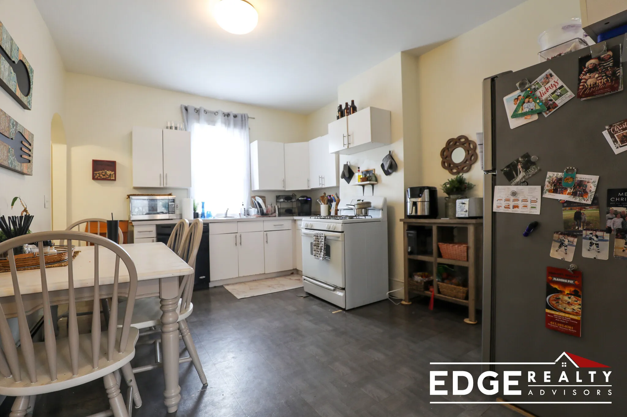 4 bed, 2 bath apartment for rent at 8 Woodmont St Unit 1, Brighton — photo 3 of 14