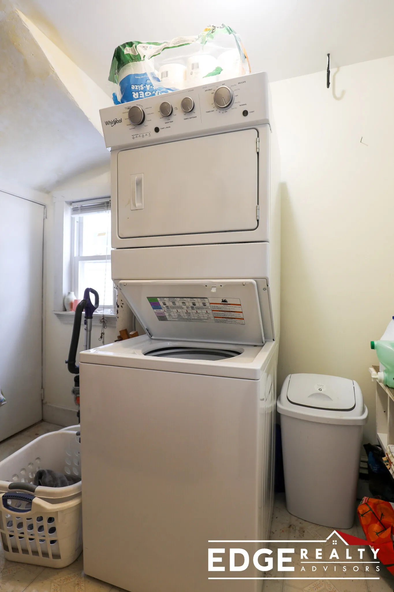 4 bed, 2 bath apartment for rent at 8 Woodmont St Unit 1, Brighton — photo 4 of 14