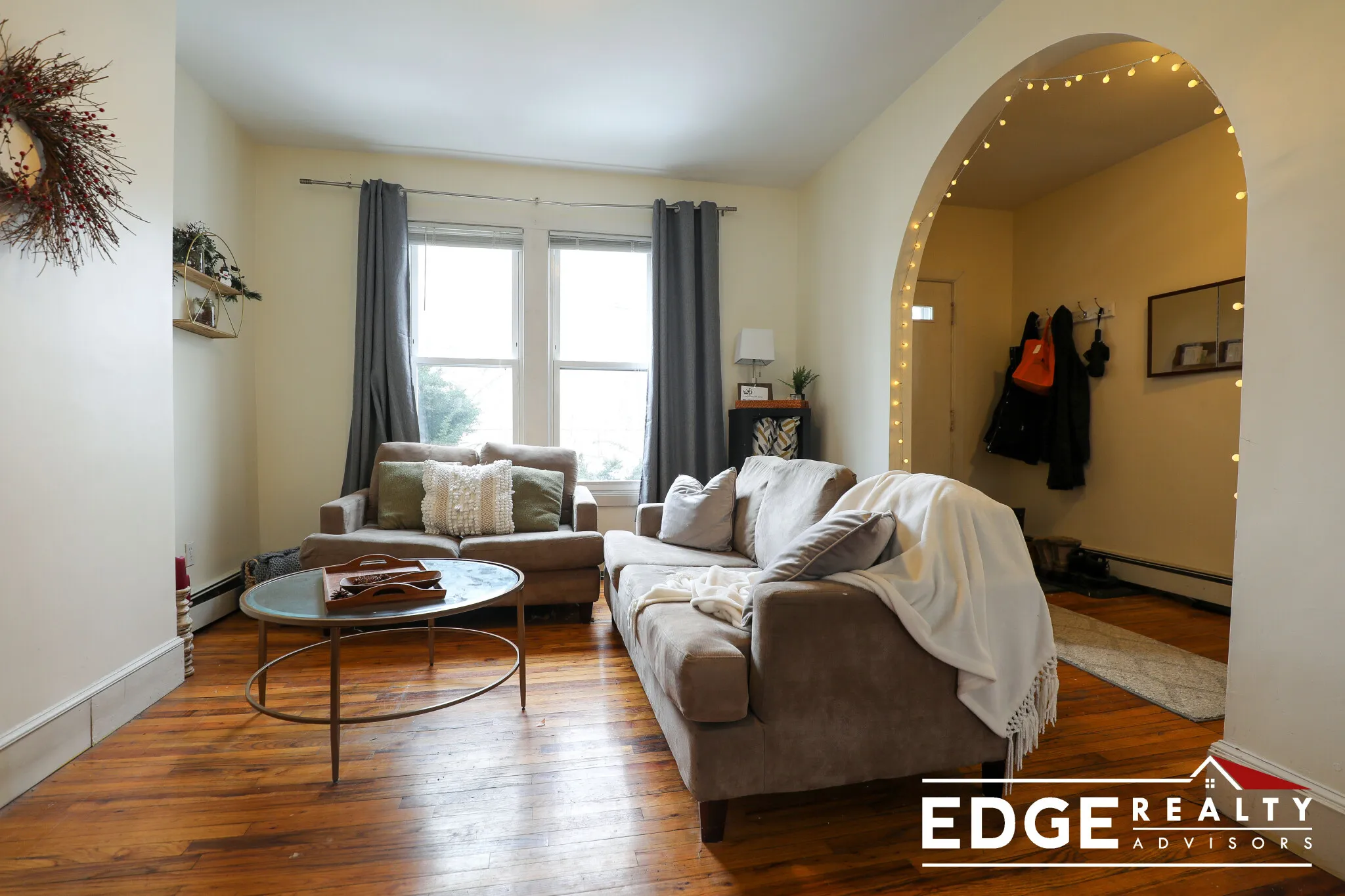 4 bed, 2 bath apartment for rent at 8 Woodmont St Unit 1, Brighton — photo 2 of 14