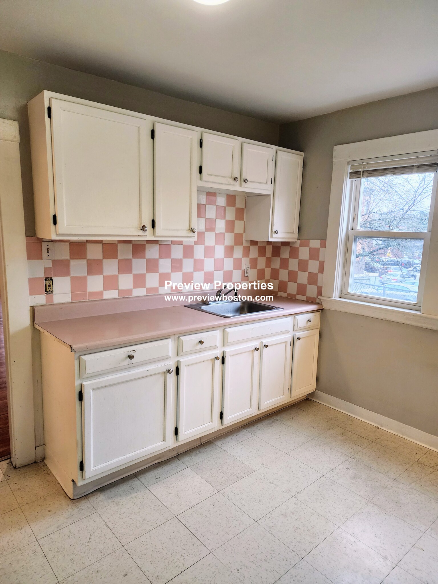 2 bed, 1 bath apartment for rent at 8 Woodside Ave Unit 1, Jamaica Plain — photo 4 of 22