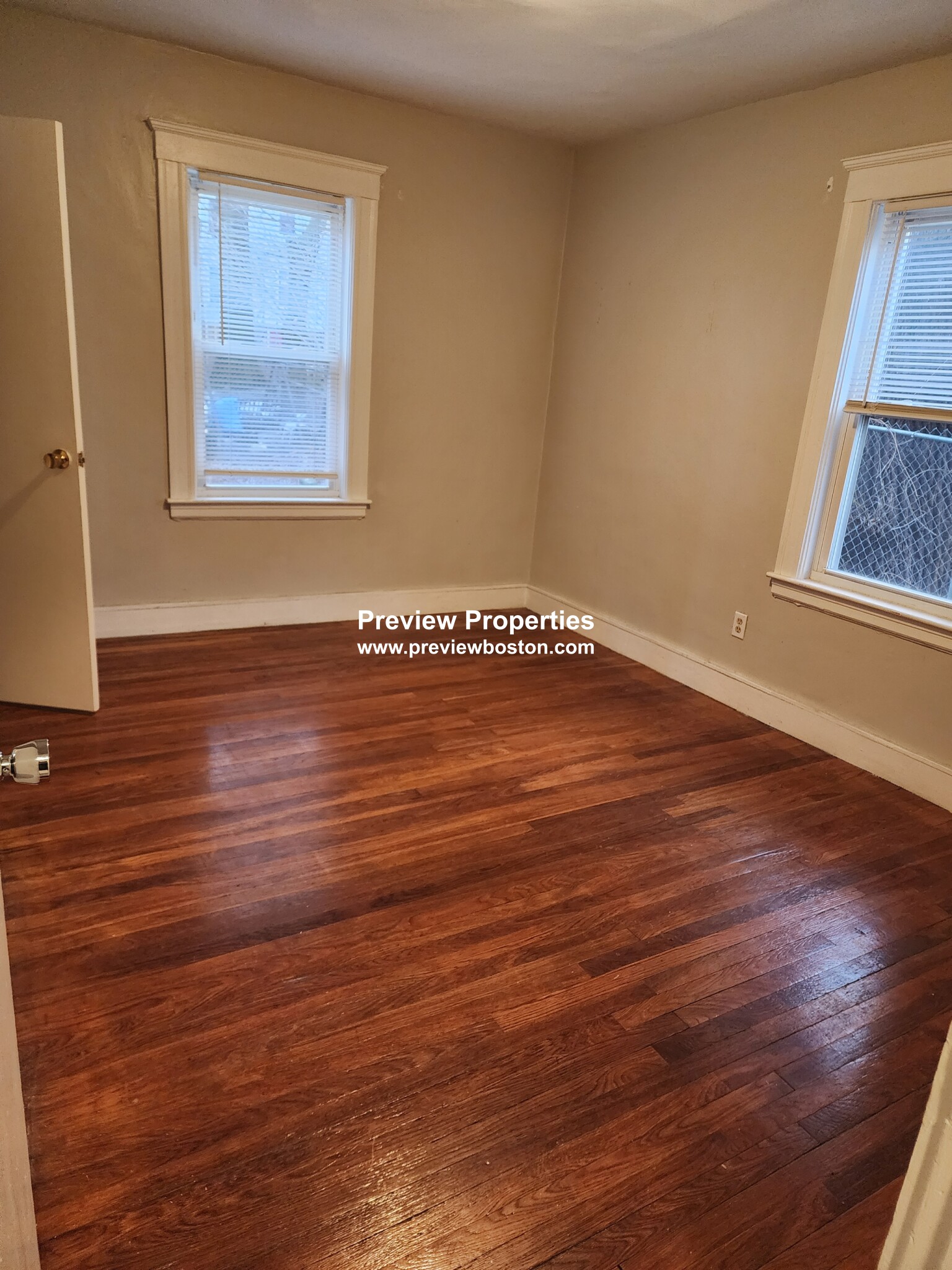 2 bed, 1 bath apartment for rent at 8 Woodside Ave Unit 1, Jamaica Plain — photo 7 of 22