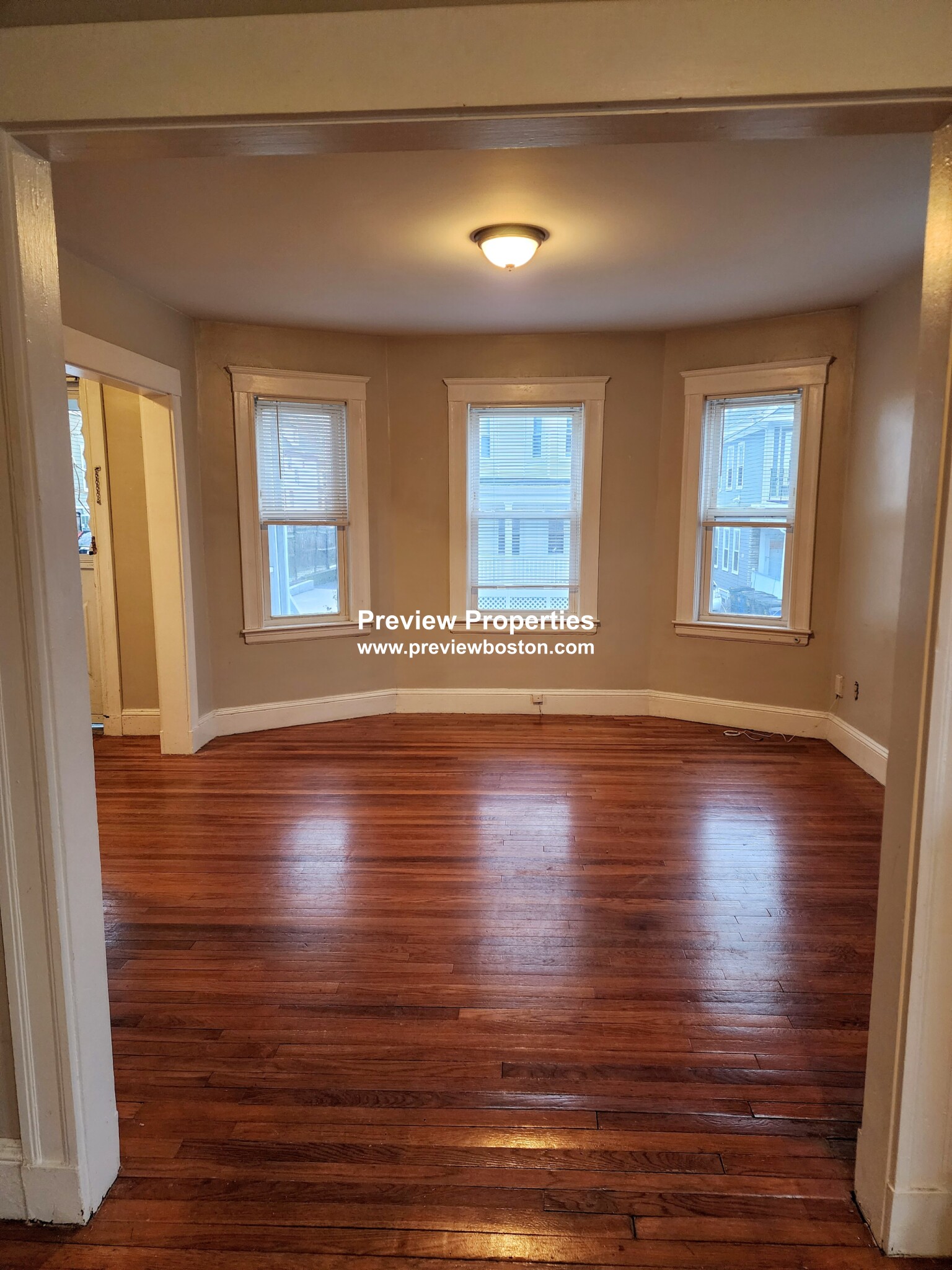 2 bed, 1 bath apartment for rent at 8 Woodside Ave Unit 1, Jamaica Plain — photo 1 of 22