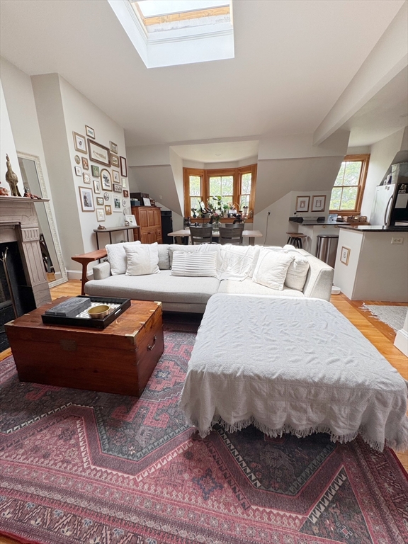 1 bed, 1 bath apartment for rent at 8 Worcester Sq Unit 5, South End — photo 2 of 16