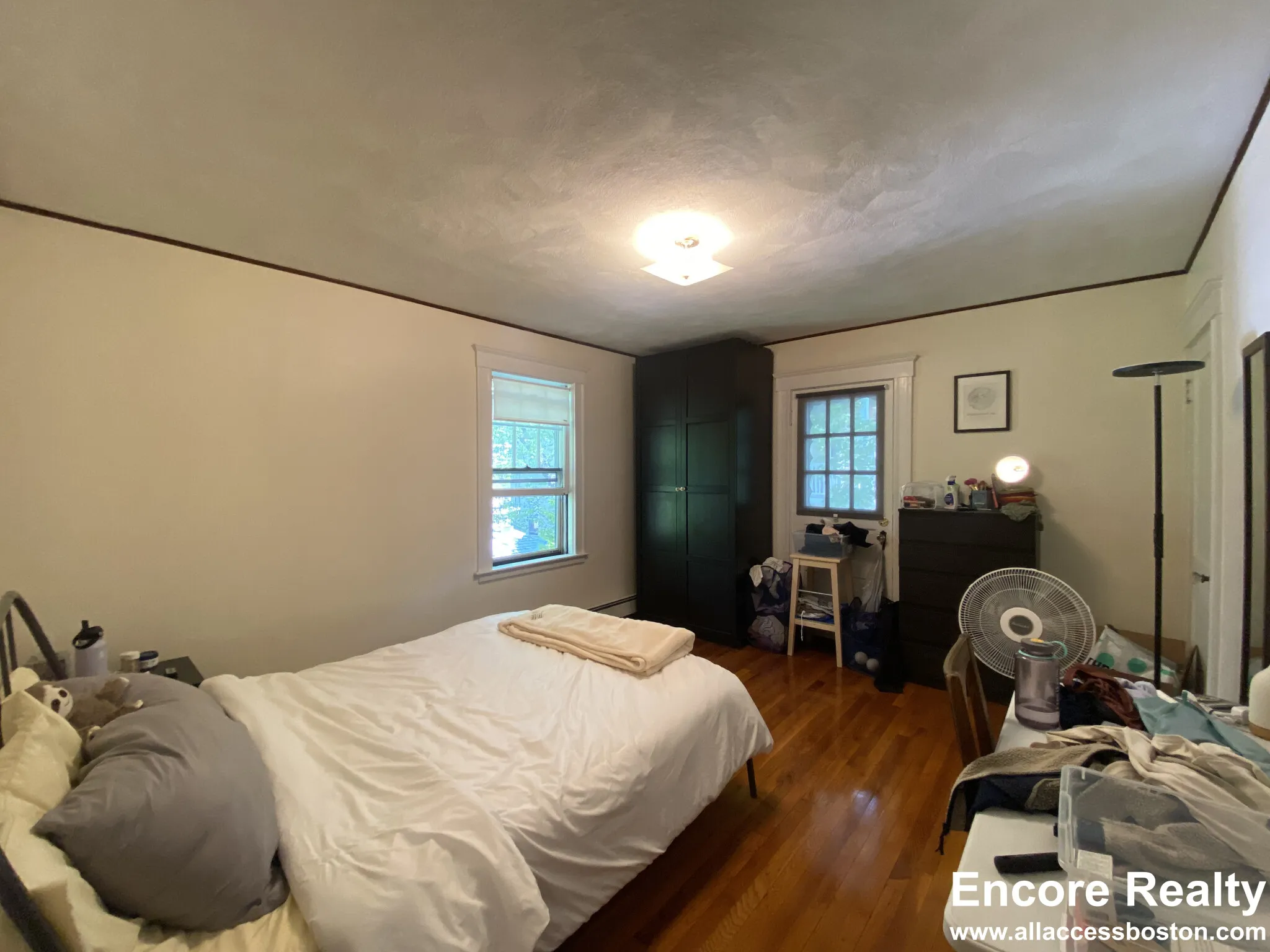 2.5 bed, 1 bath apartment for rent at 8 Worthington St Unit 1, West Cambridge — photo 6 of 12