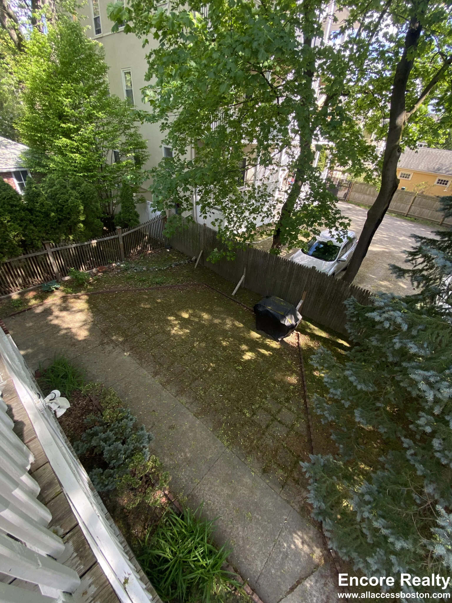 2.5 bed, 1 bath apartment for rent at 8 Worthington St Unit 1, West Cambridge — photo 12 of 12