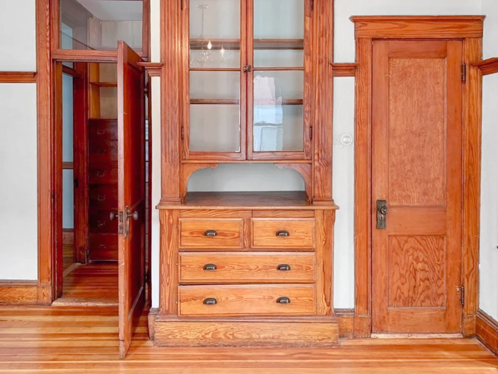 2 bed, 1 bath apartment for rent at 8 Wyvern St Unit 2, Jamaica Plain — photo 8 of 20