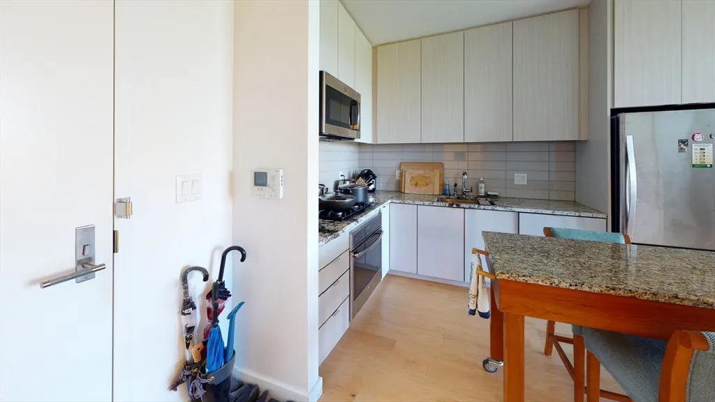 1 bed, 1 bath apartment for rent at 80-82 Fenwood Rd Unit 1011, Longwood — photo 1 of 7