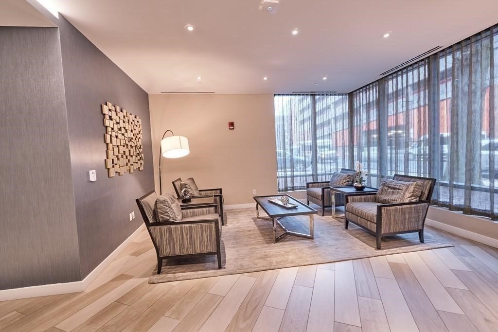 1 bed, 1 bath apartment for rent at 80-82 Fenwood Rd Unit 716, Longwood — photo 13 of 17