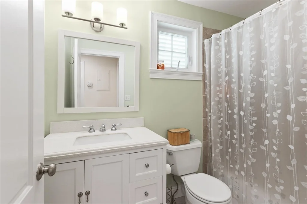 2 bed, 1 bath apartment for rent at 80 Allston St Unit 2, Cambridgeport — photo 26 of 27