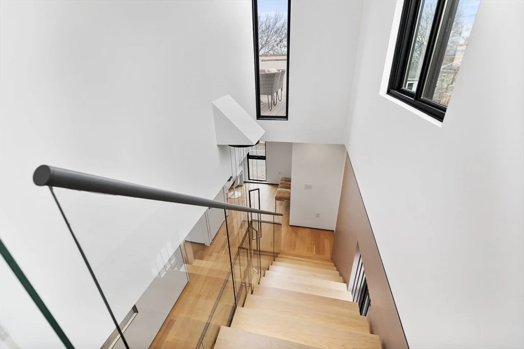 5 bed, 4+ bath apartment for rent at 80 Alpine St, West Cambridge — photo 37 of 41