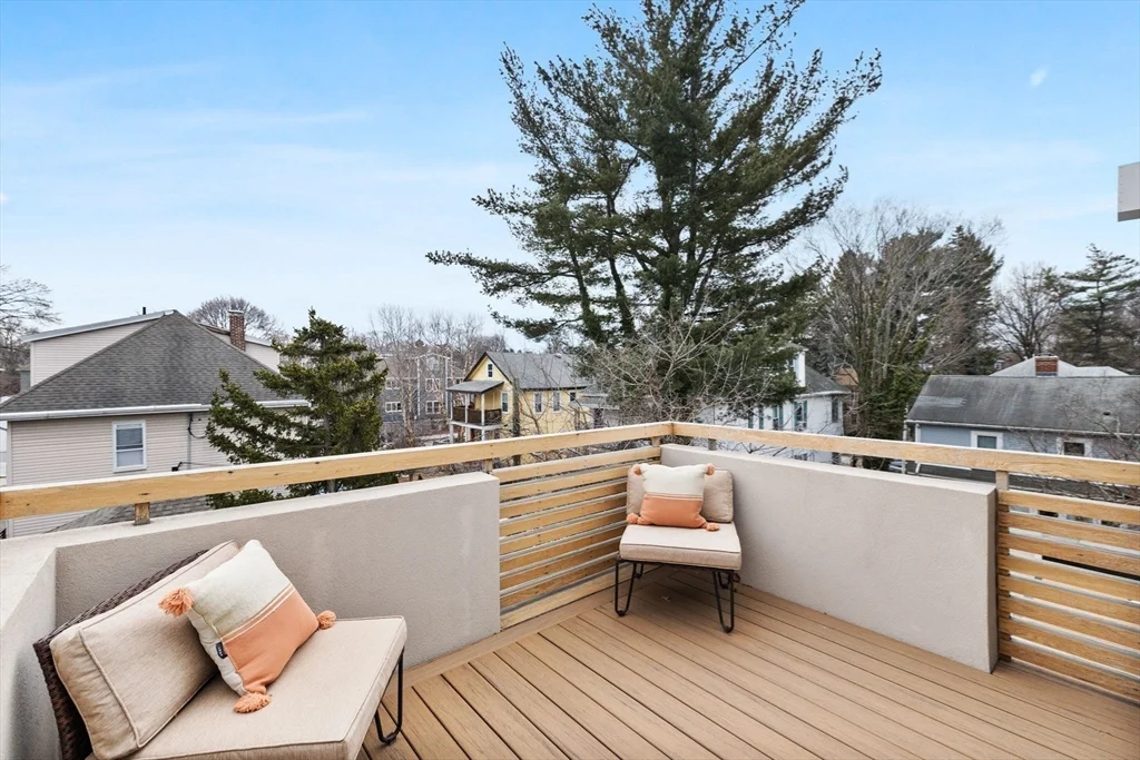 5 bed, 4+ bath apartment for rent at 80 Alpine St, West Cambridge — photo 30 of 41
