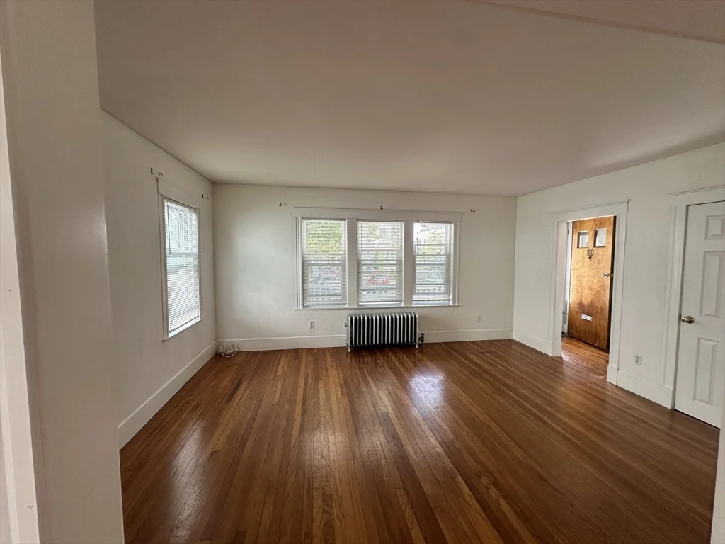 2 bed, 1 bath apartment for rent at 80 Beacon St Unit 1, Arlington — photo 3 of 18