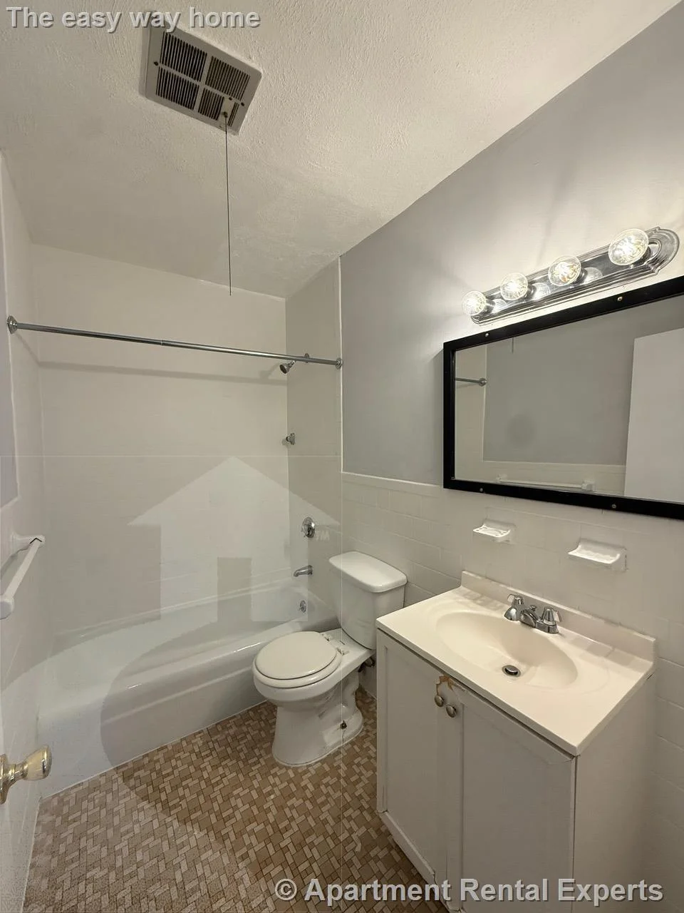 1 bed, 1 bath apartment for rent at 80 Bow St Unit 1, Magoun Square — photo 2 of 10