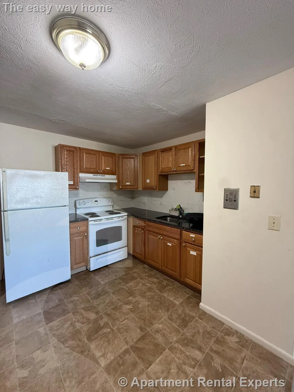 2 bed, 1 bath apartment for rent at 80 Bow St Unit 17, Magoun Square