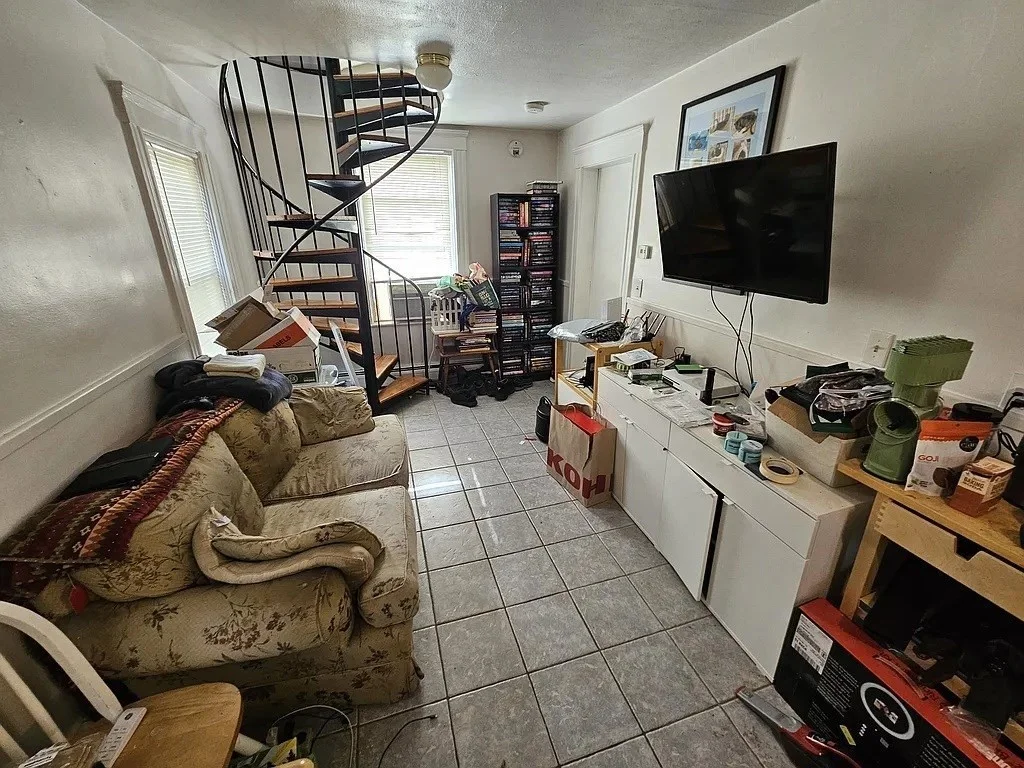 1 bed, 2 bath apartment for rent at 80 Bow St Unit 2, Lexington — photo 1 of 9