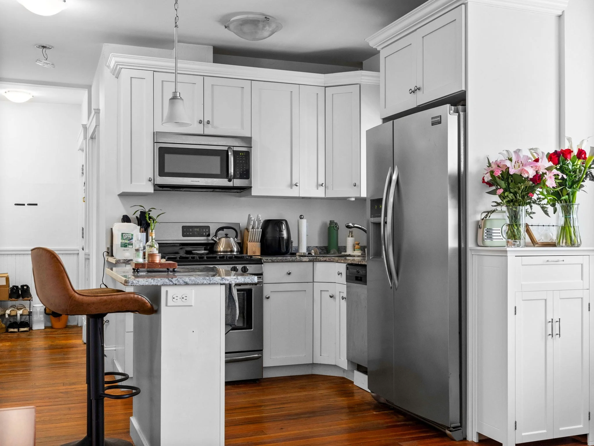 3 bed, 1 bath apartment for rent at 80 Bowdoin St Unit 80, Medford