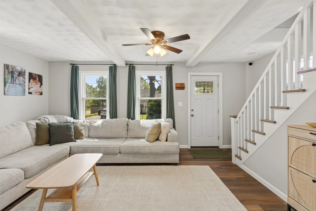 4 bed, 1 bath apartment for rent at 80 Brickett St, Springfield — photo 3 of 40