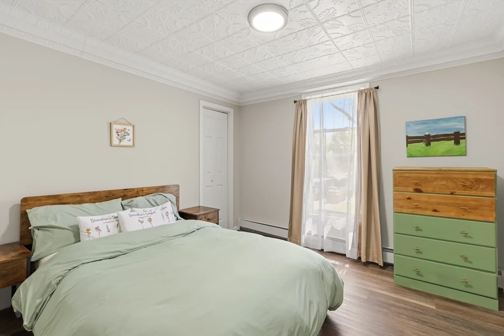 4 bed, 1 bath apartment for rent at 80 Brickett St, Springfield — photo 23 of 40