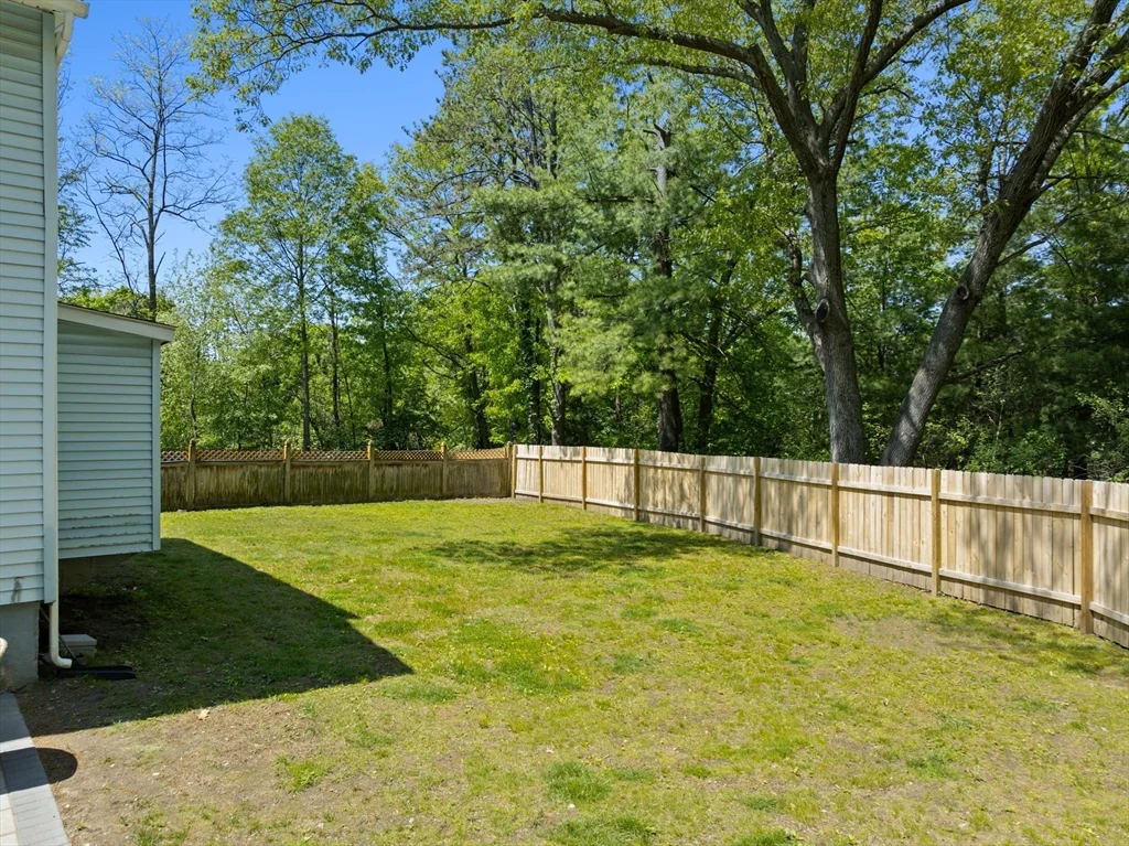4 bed, 1 bath apartment for rent at 80 Brickett St, Springfield — photo 33 of 40