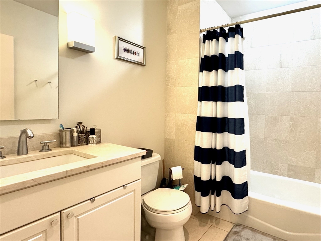 1 bed, 1 bath apartment for rent at 80 Broad St Unit 1006, Boston Downtown — photo 10 of 22