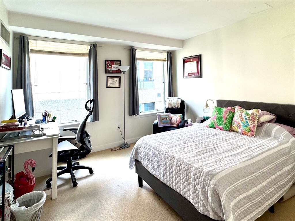 1 bed, 1 bath apartment for rent at 80 Broad St Unit 1006, Boston Downtown — photo 8 of 22