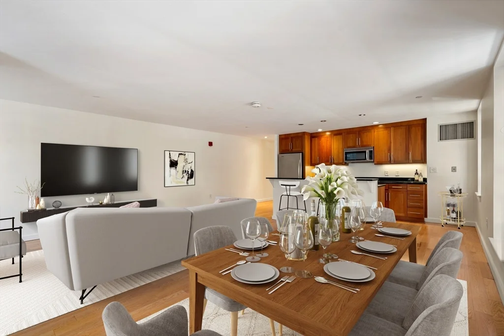 3 bed, 2 bath apartment for rent at 80 Broad St Unit 201, Boston Downtown — photo 2 of 37