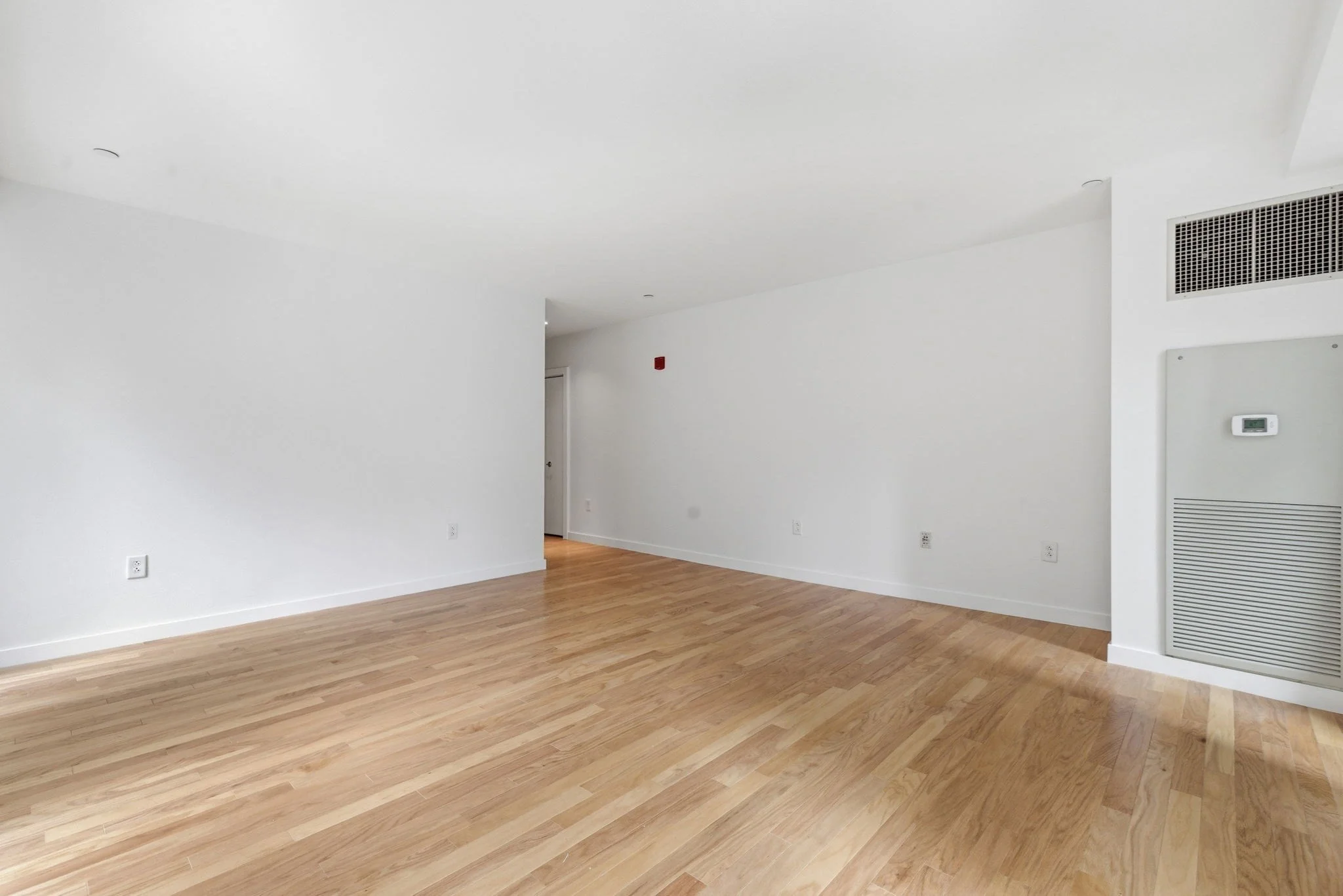 2 bed, 2 bath apartment for rent at 80 Broad St Unit 302-A, Boston Downtown — photo 19 of 31