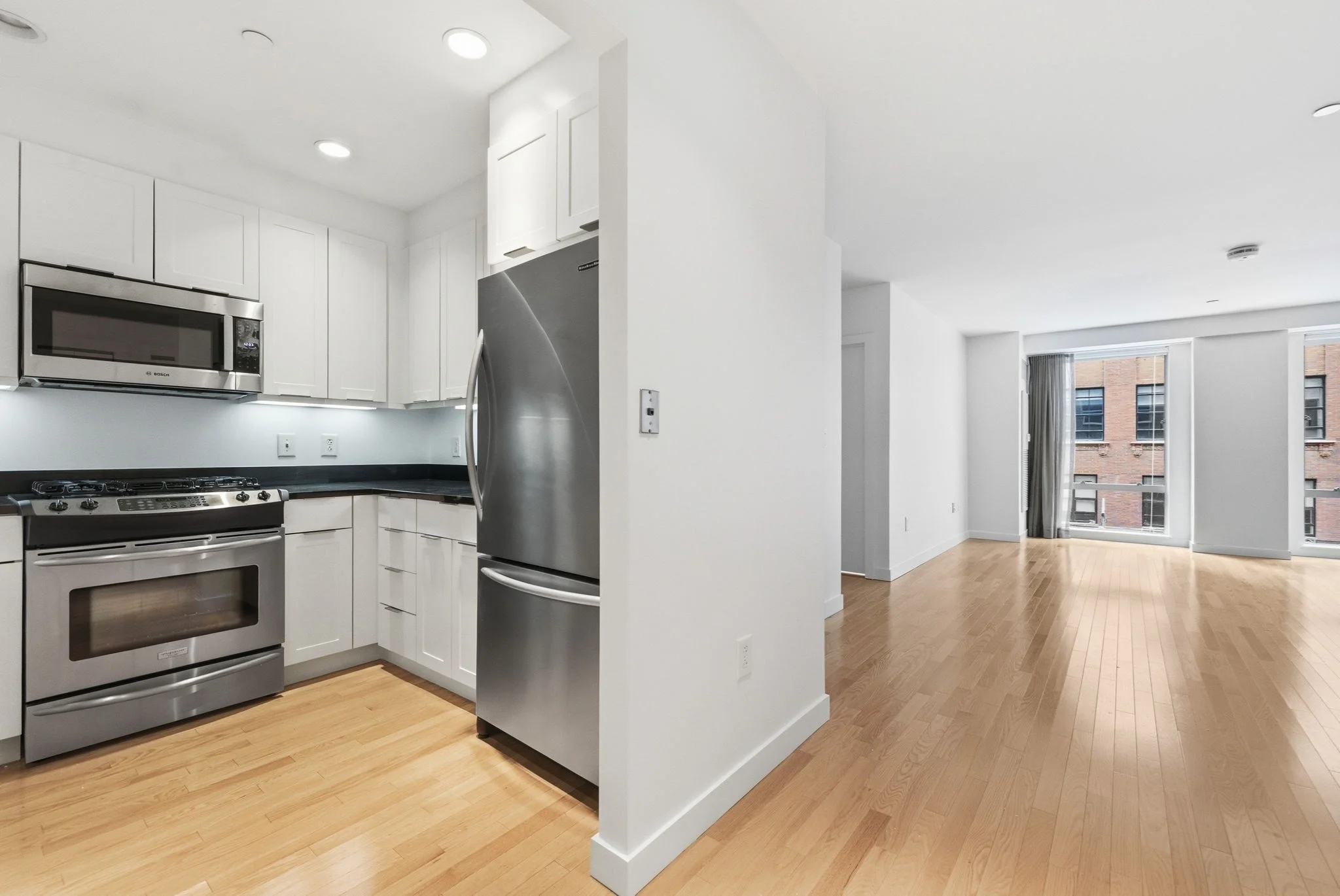 2 bed, 2 bath apartment for rent at 80 Broad St Unit 302-A, Boston Downtown — photo 12 of 31