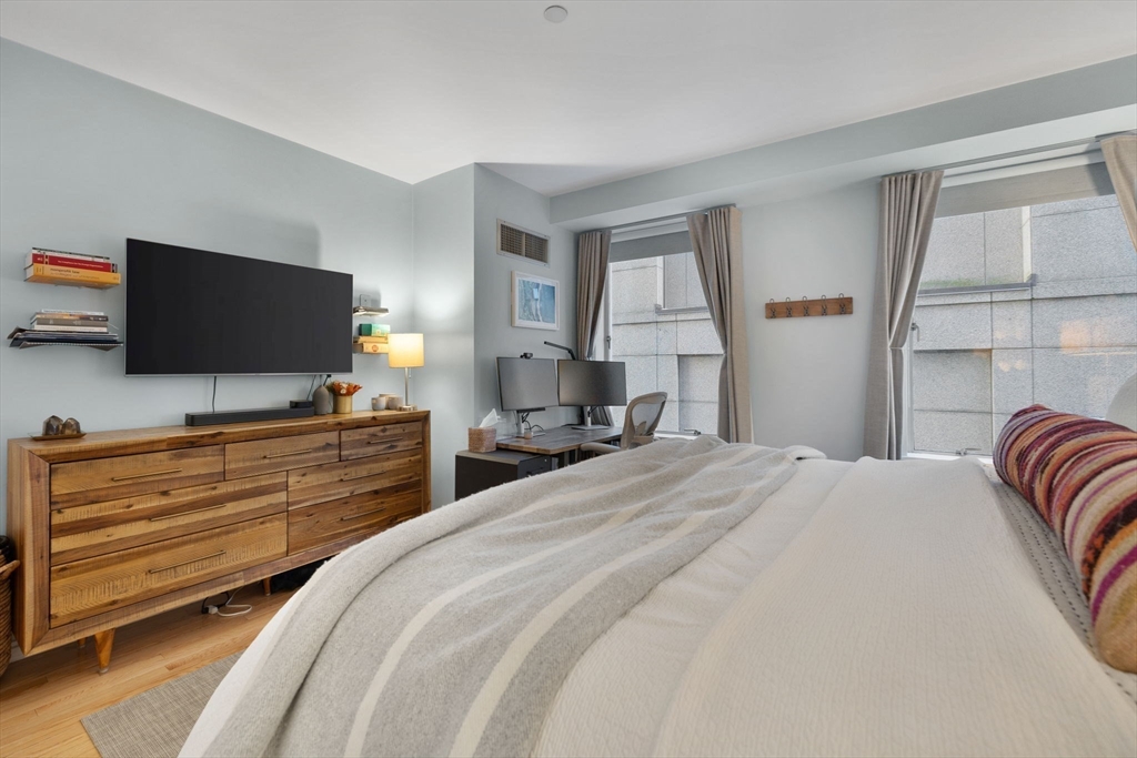 1 bed, 1 bath apartment for rent at 80 Broad St Unit 306, Boston Downtown — photo 9 of 23