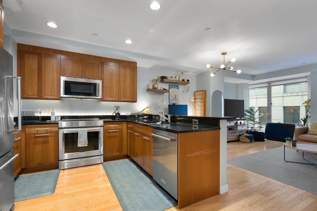 1 bed, 1 bath apartment for rent at 80 Broad St Unit 306, Boston Downtown — photo 6 of 23