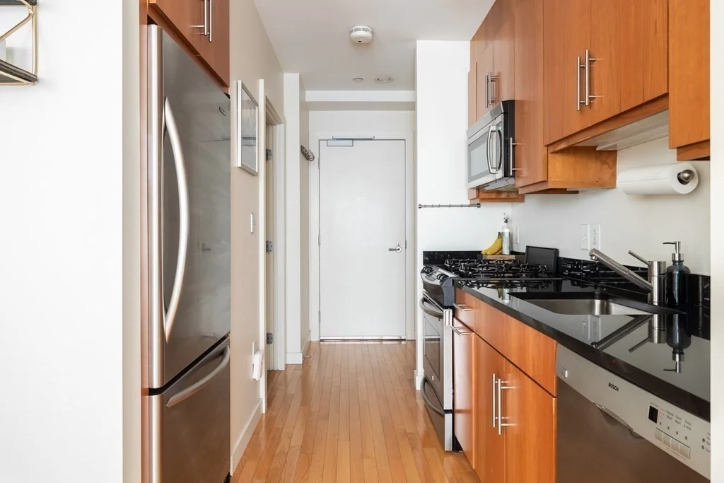 Studio bed, 1 bath apartment for rent at 80 Broad St Unit 505, Boston Downtown — photo 4 of 14