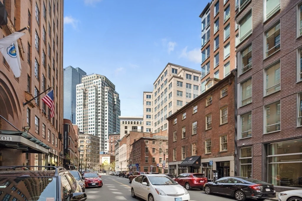 2 bed, 2 bath apartment for rent at 80 Broad St Unit 702, Boston Downtown — photo 21 of 29