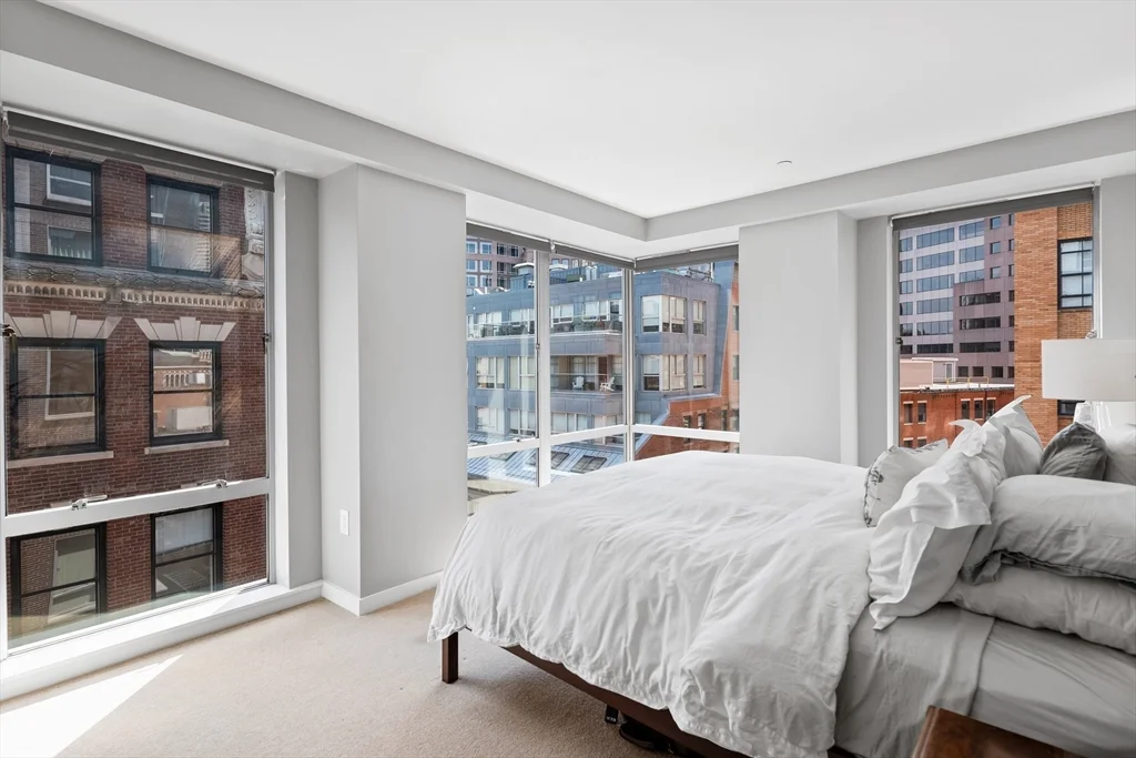 2 bed, 2 bath apartment for rent at 80 Broad St Unit 702, Boston Downtown — photo 1 of 29