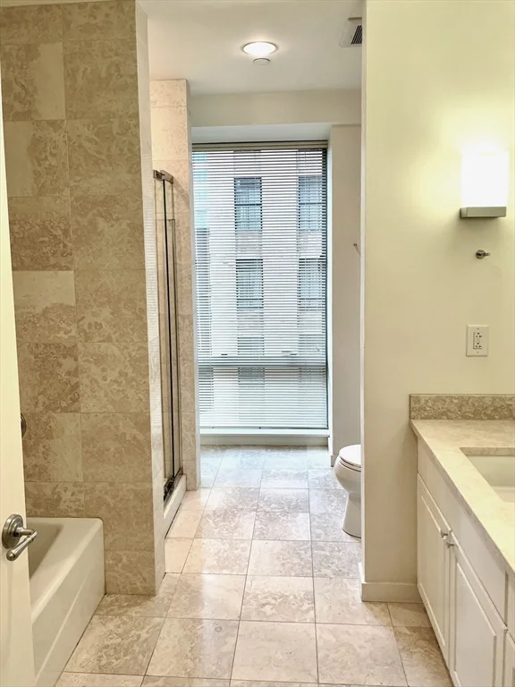2 bed, 2 bath apartment for rent at 80 Broad St Unit 702, Boston Downtown — photo 10 of 29
