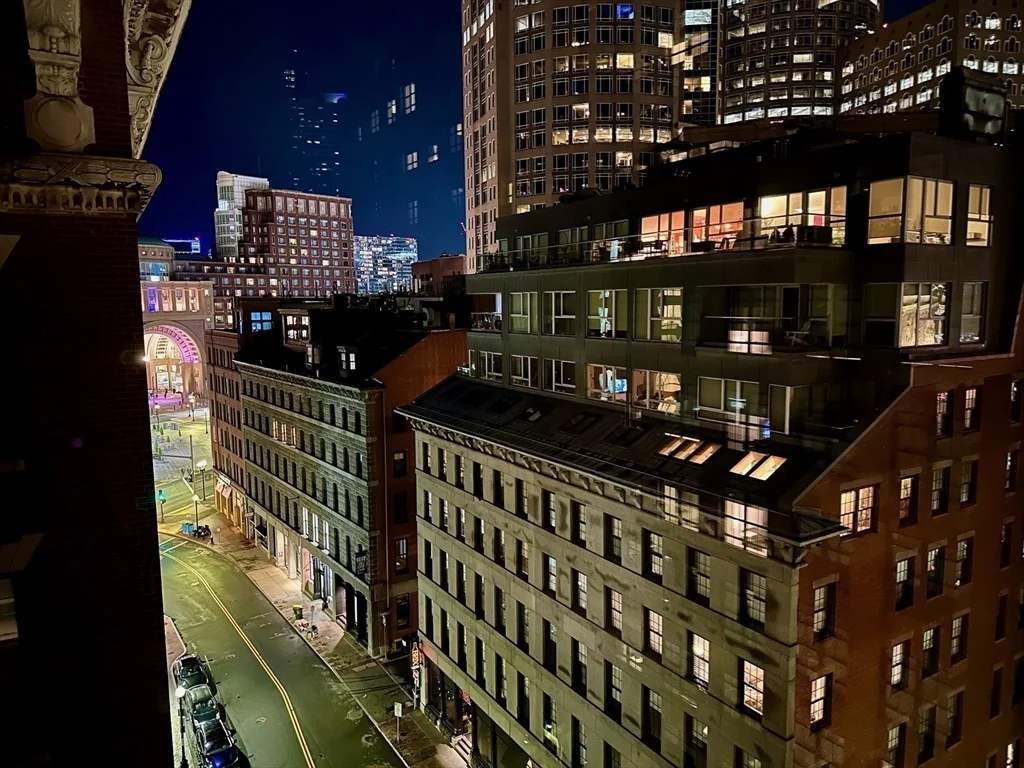 2 bed, 2 bath apartment for rent at 80 Broad St Unit 702, Boston Downtown — photo 5 of 29