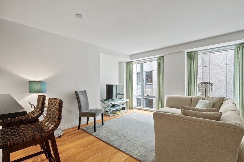 1 bed, 1 bath apartment for rent at 80 Broad St Unit 806, Waterfront — photo 6 of 16