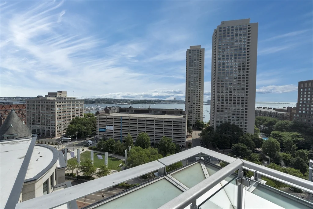 2 bed, 2 bath apartment for rent at 80 Broad St Unit PH1403, Boston Downtown — photo 18 of 18