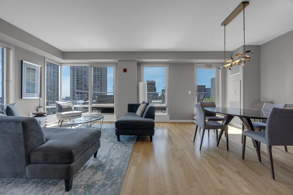 2 bed, 2 bath apartment for rent at 80 Broad St Unit PH1403, Boston Downtown — photo 4 of 18
