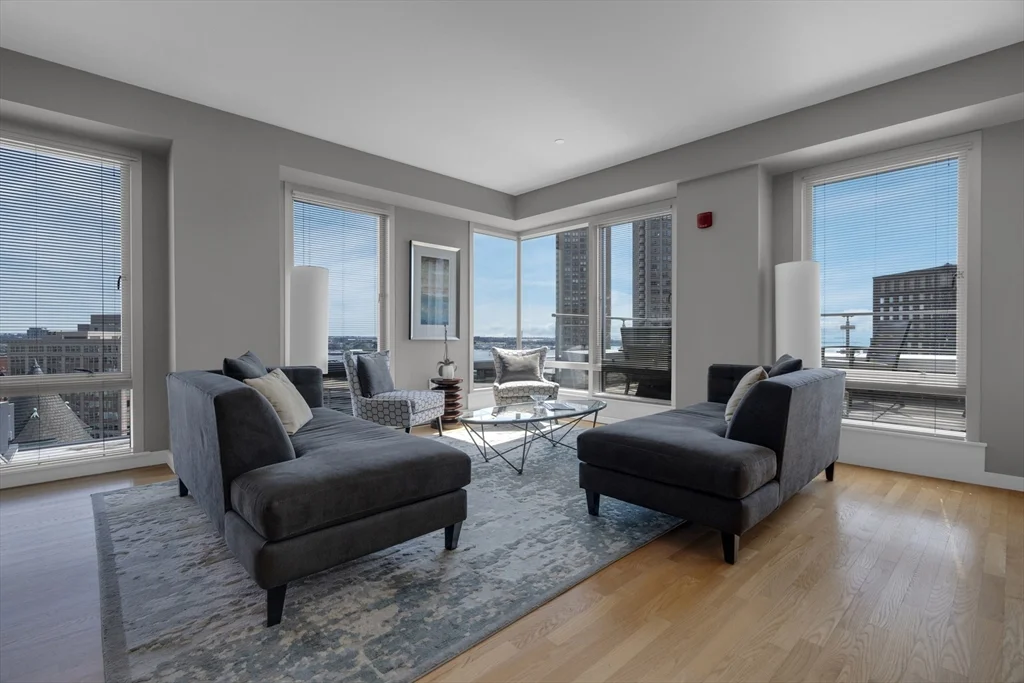 2 bed, 2 bath apartment for rent at 80 Broad St Unit PH1403, Boston Downtown — photo 1 of 18