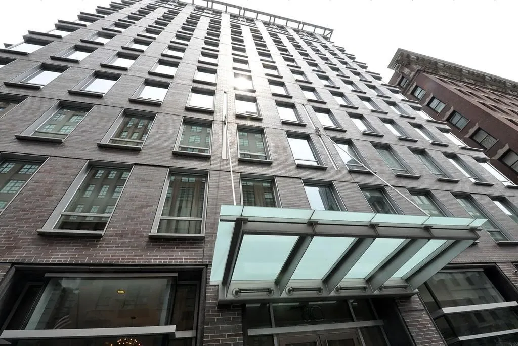 Studio bed apartment for rent at 80 Broad St Valet Parking Space Unit 57, Waterfront — photo 4 of 5