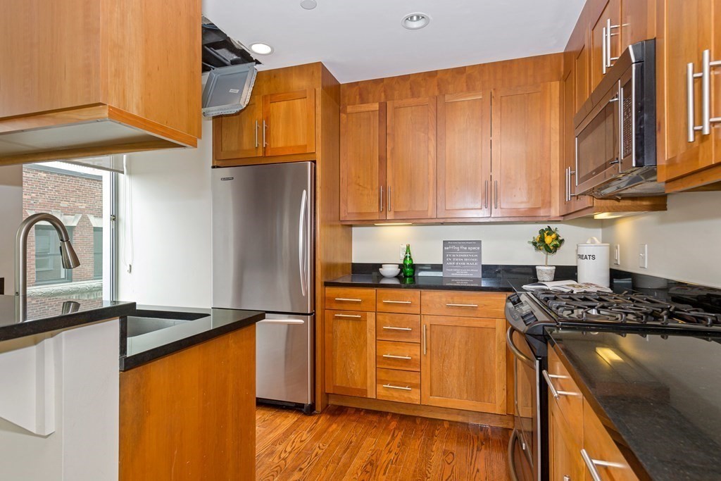 2 bed, 2 bath apartment for rent at 80 Broad Unit 1004, Waterfront — photo 9 of 27