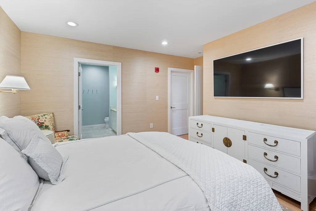 2 bed, 2 bath apartment for rent at 80 Broad Unit 307, Waterfront — photo 15 of 26