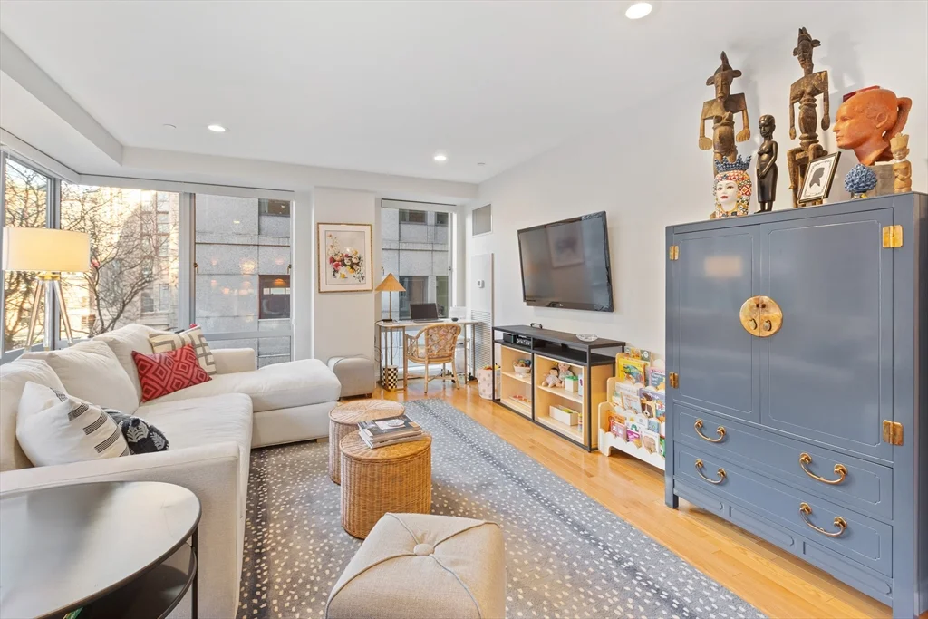 2 bed, 2 bath apartment for rent at 80 Broad Unit 307, Waterfront — photo 3 of 26