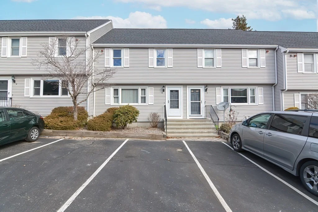 2 bed, 1 bath apartment for rent at 80 Broadway Unit 8, North Attleboro — photo 1 of 17