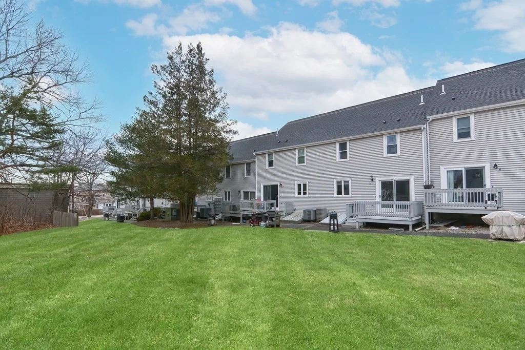 2 bed, 1 bath apartment for rent at 80 Broadway Unit 8, North Attleboro — photo 13 of 17